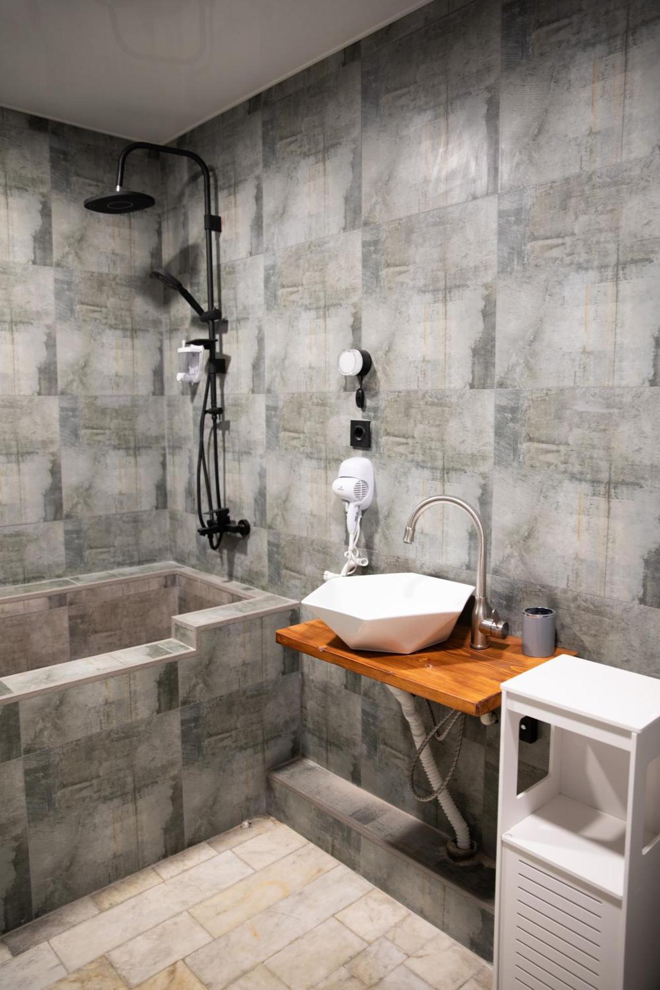 Art Hotel Home تبليسي المظهر الخارجي الصورة