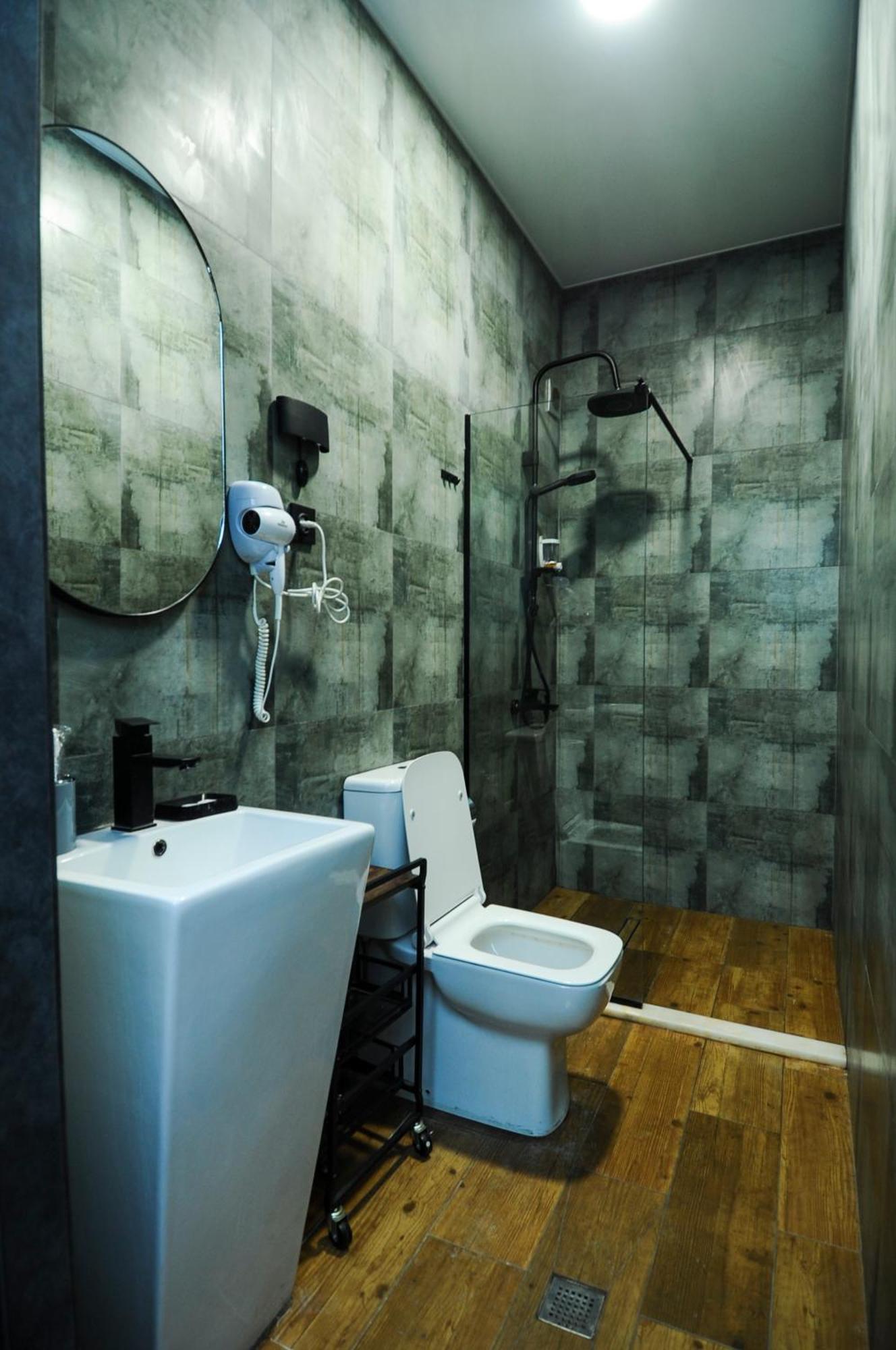Art Hotel Home تبليسي المظهر الخارجي الصورة