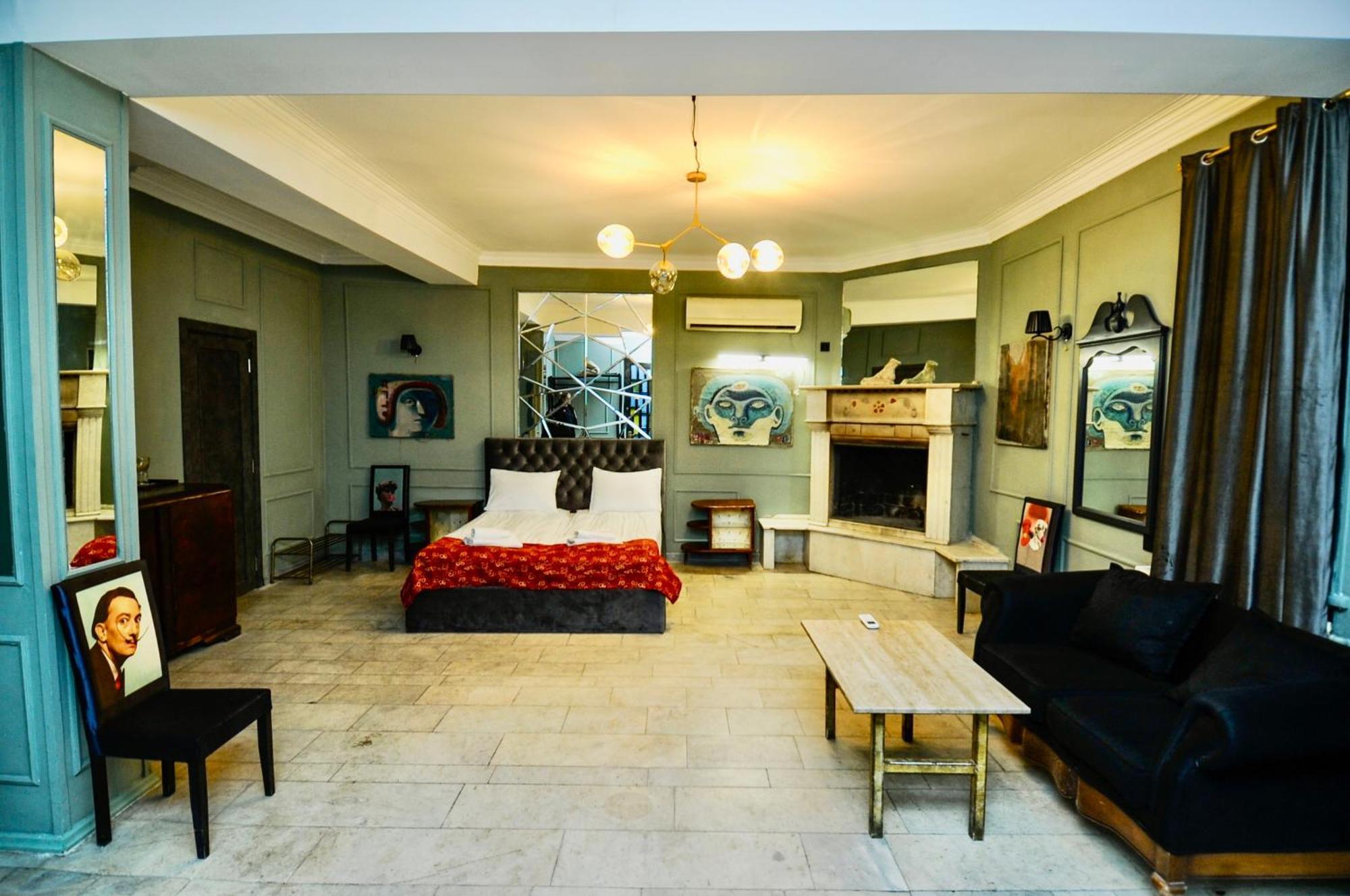 Art Hotel Home تبليسي المظهر الخارجي الصورة