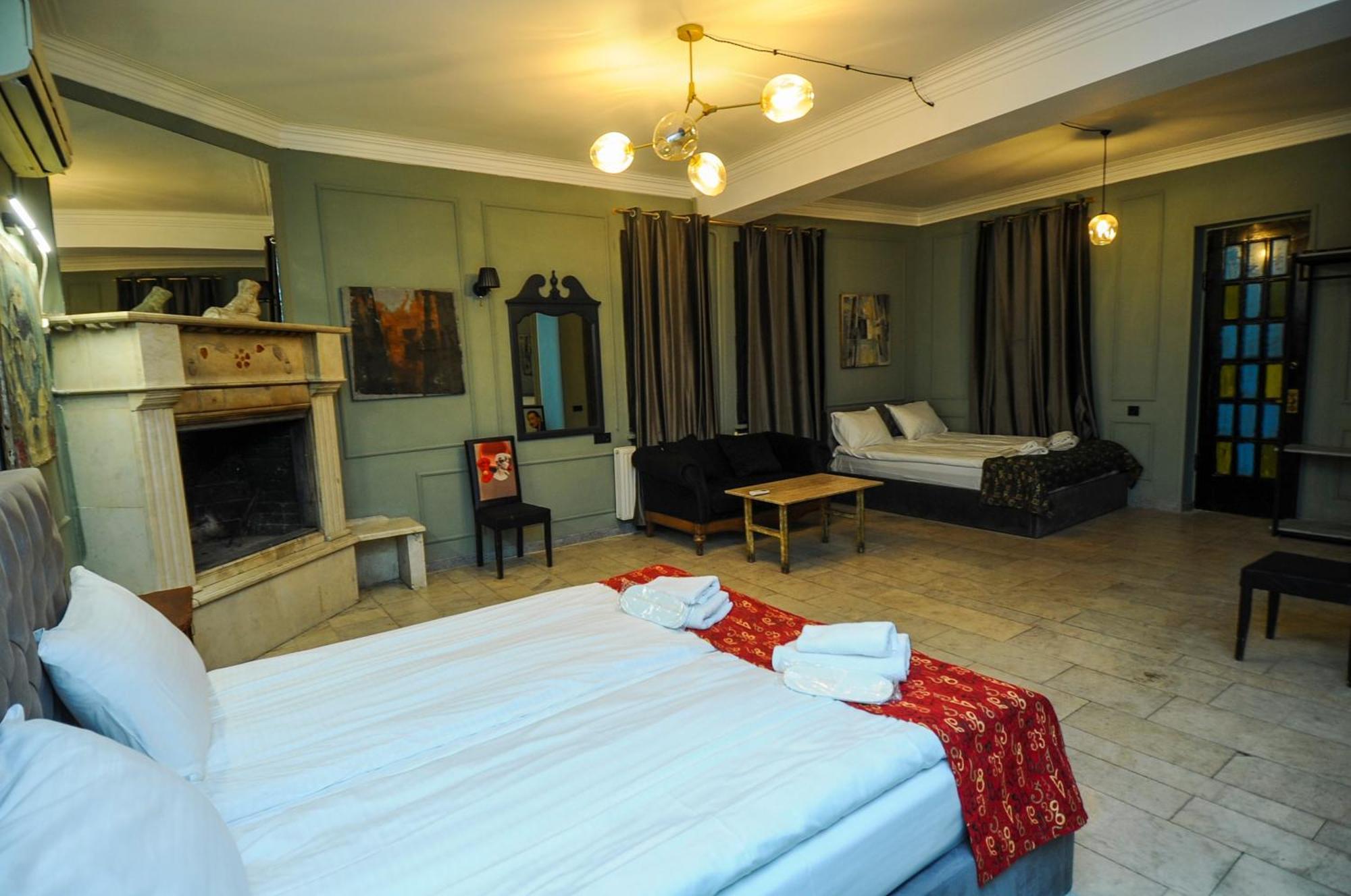 Art Hotel Home تبليسي المظهر الخارجي الصورة